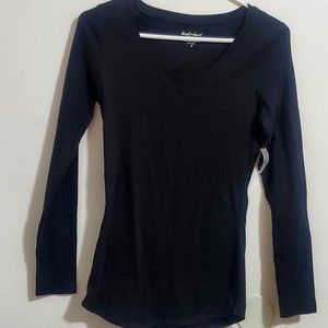 Derek Heart V-neck Black Long Sleeve Top